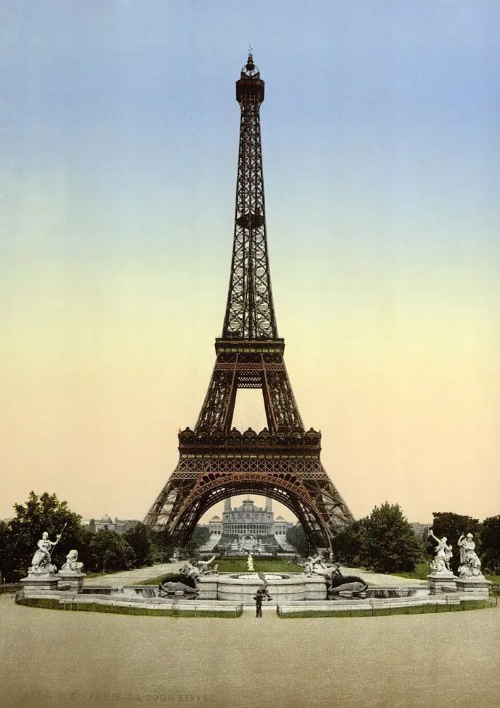 Eiffel Tower, full-view looking toward the Trocadero, Exposition Universal, 1900, Paris, France · 지역 전경, 숙소 사진 아님